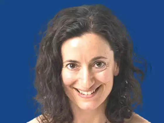 Laura Kupperman,
                            Health & Wellness, Health & Wellness, Health & Wellness
                            Expert at Paquete de viaje de yoga